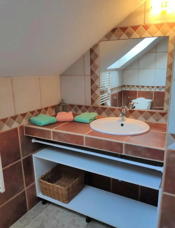 Apartment Villa Punta Blava: Beachfront Family Retreat with Sea Views Obrovac