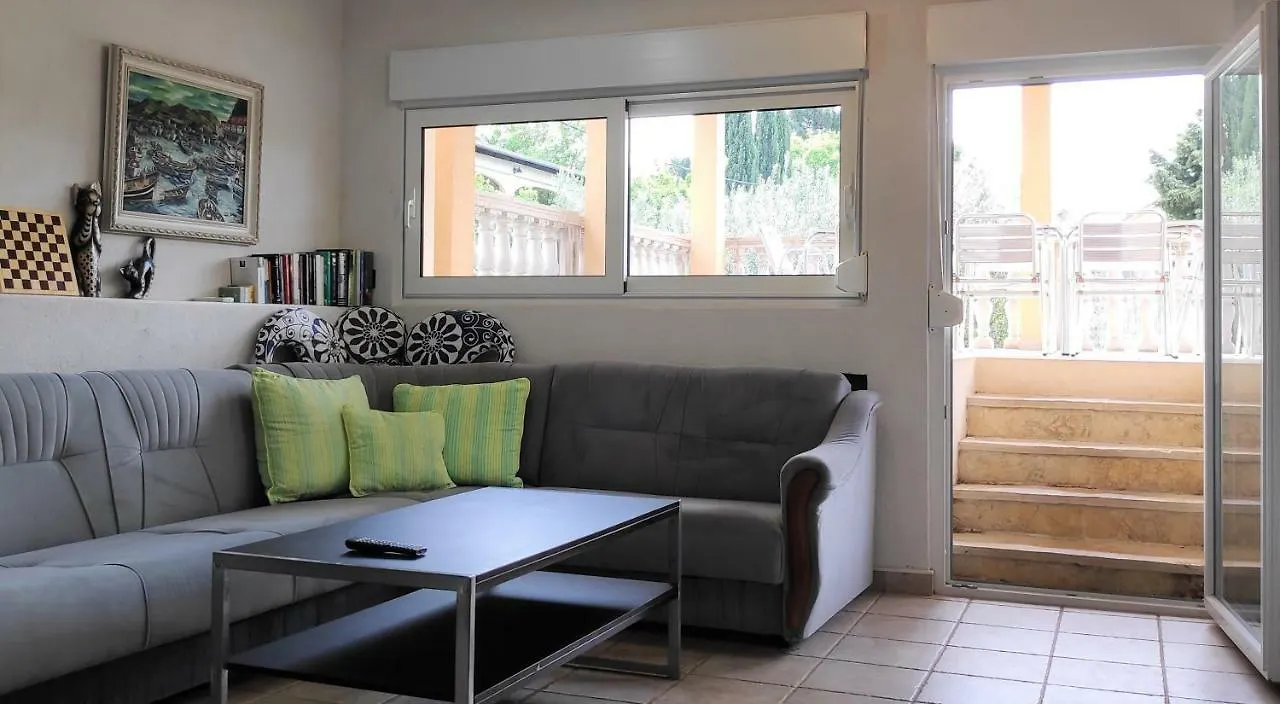 Apartment Villa Punta Blava: Beachfront Family Retreat with Sea Views Obrovac Croatia