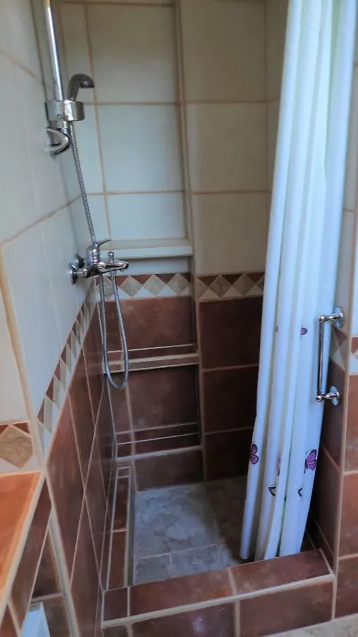 Villa Punta Blava - Beach Front, Ideal For Family Vacation With Kids, Large Terraces With Sea View, Internet, Netflix, No Pets Allowed Obrovac 0*,  Kroatien